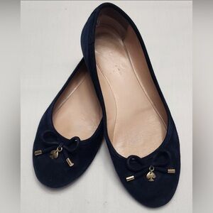 EUC Kate Spade blue suede flats with bow & heart charm.